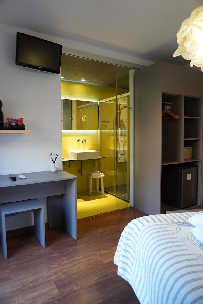 Comfort Double or Twin Room, Balcony, City View