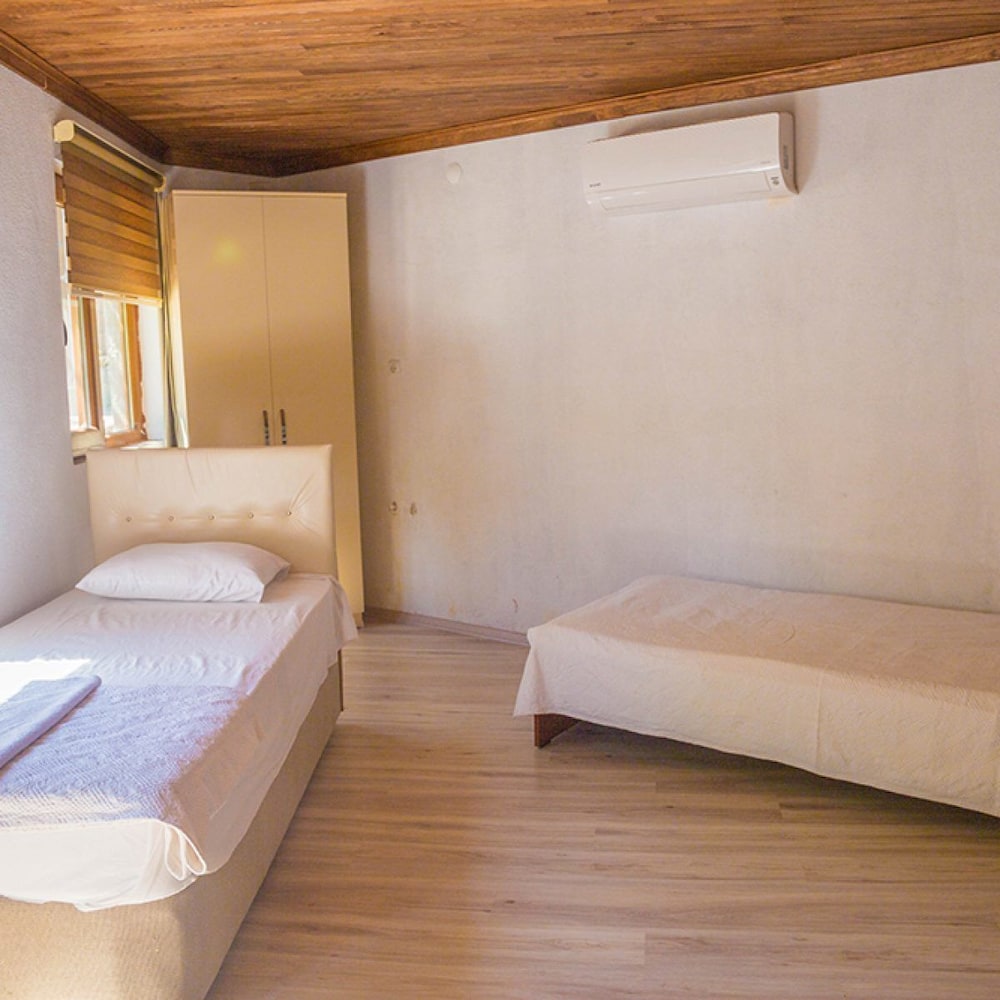 Standard Double or Twin Room photo 1