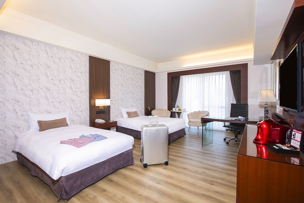 Superior Room, 2 Twin Beds photo 3
