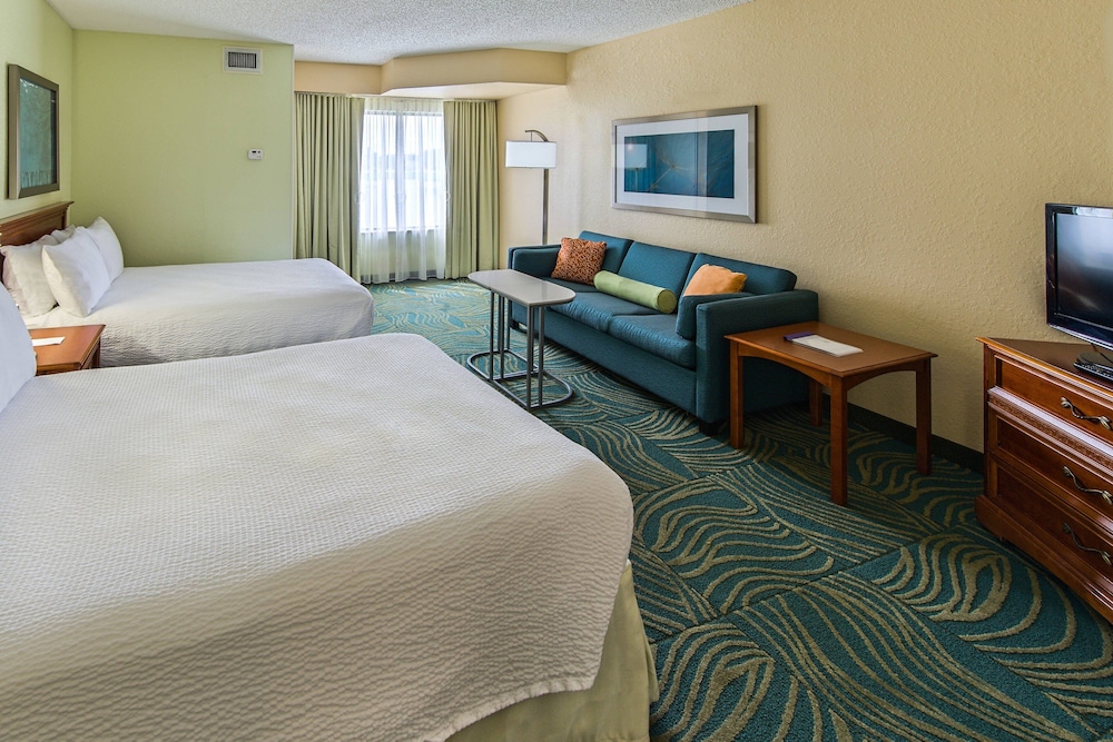 Suite, Multiple Beds - Photo 1