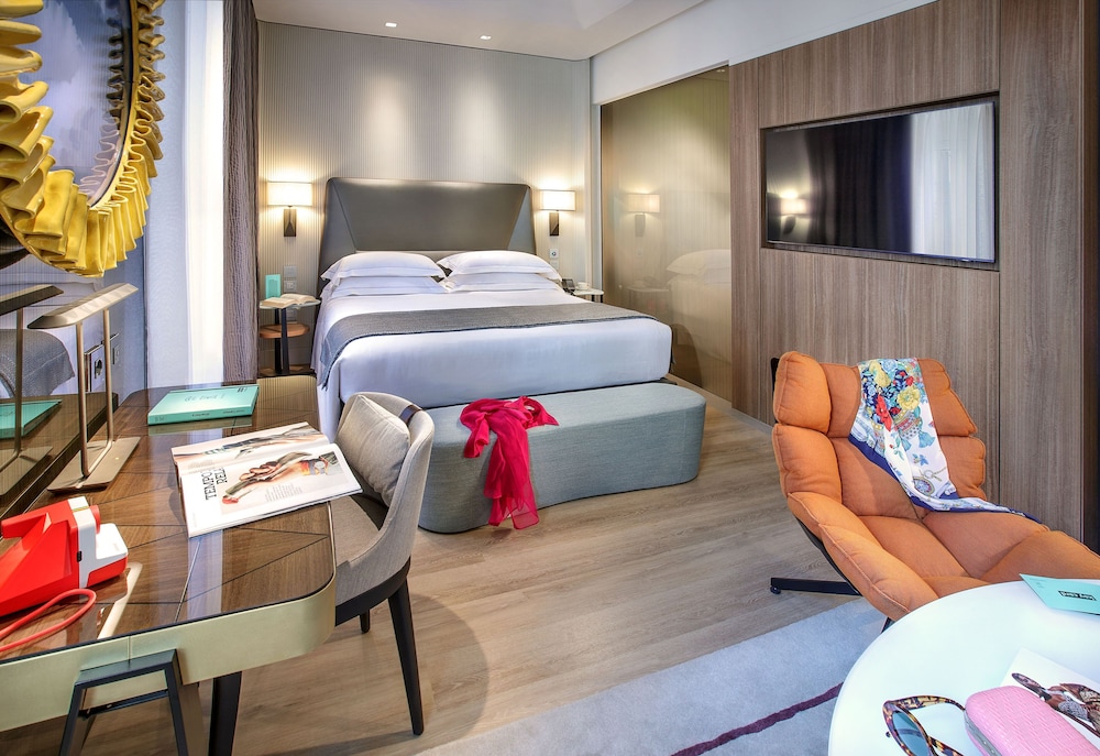 Deluxe Room with Double Bed or Two Single Beds and Wellness Area Access