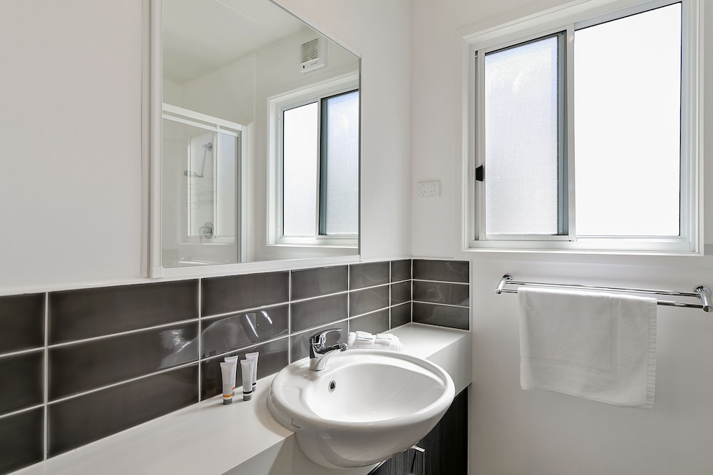 2 Bedroom Beachfront Villa photo 3