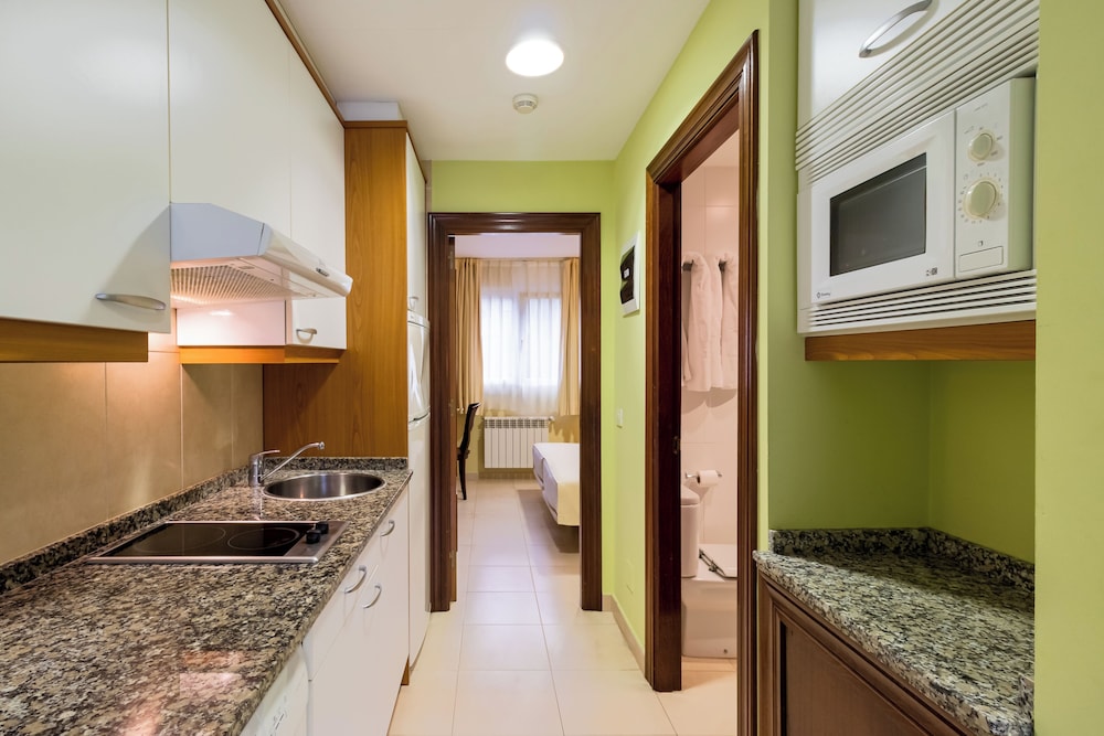 Standard Apartment, 1 Bedroom, Ground Floor photo 2