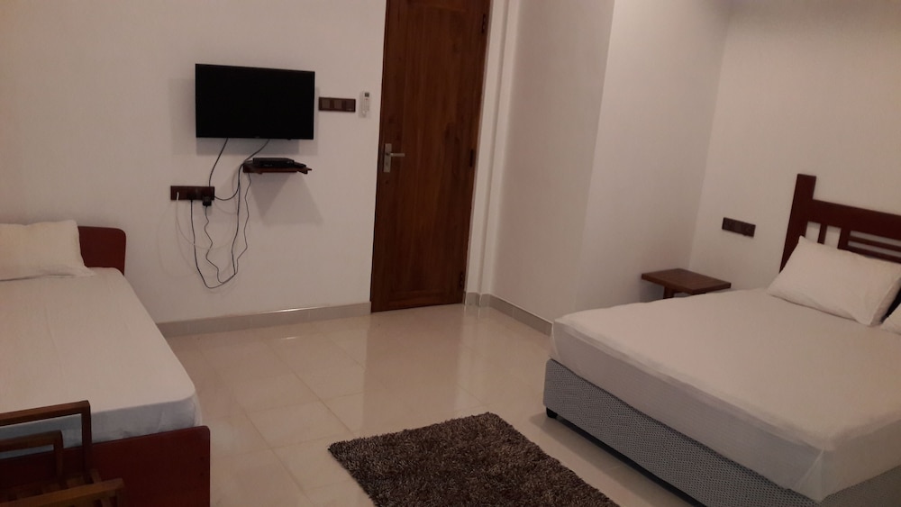 Superior Triple Room photo 2