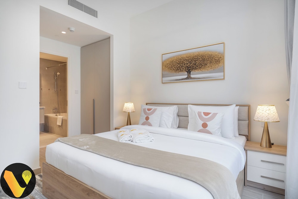 Luxury Apartment photo 2