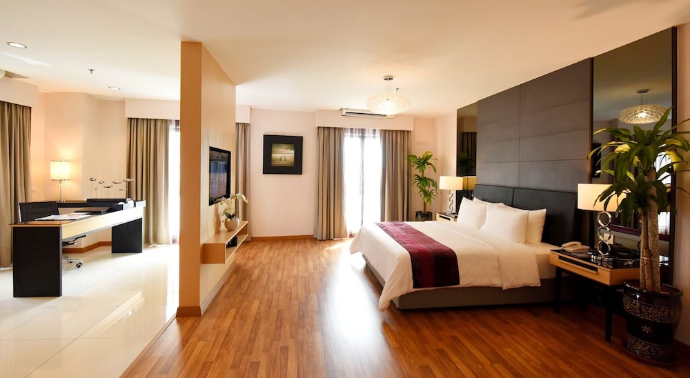 Executive Room photo 1