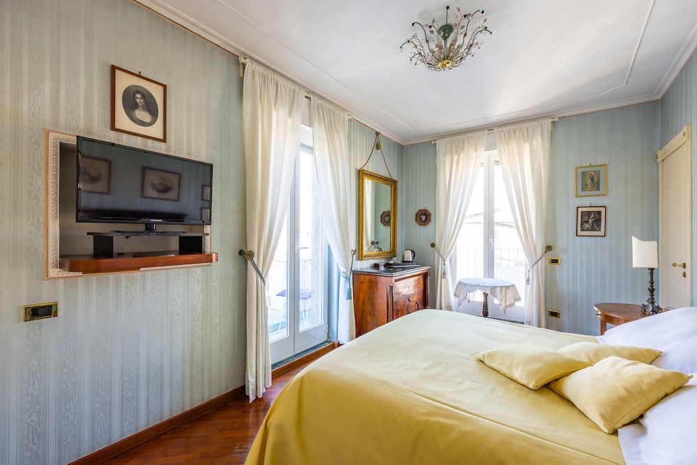 Panoramic Double Room, City View photo 1