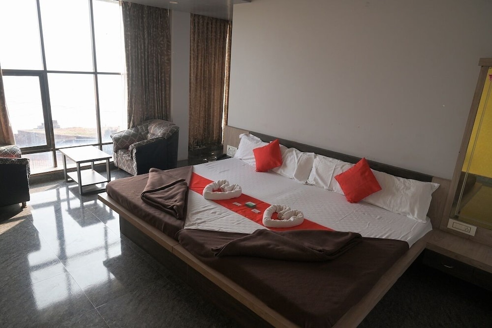 Royal Room photo 1