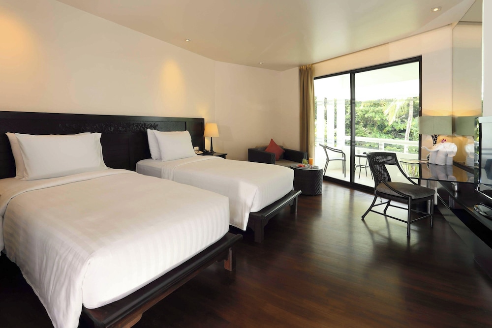 Room, 2 Twin Beds - Photo 4