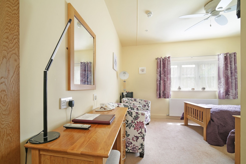 Twin Room, Ensuite photo 2