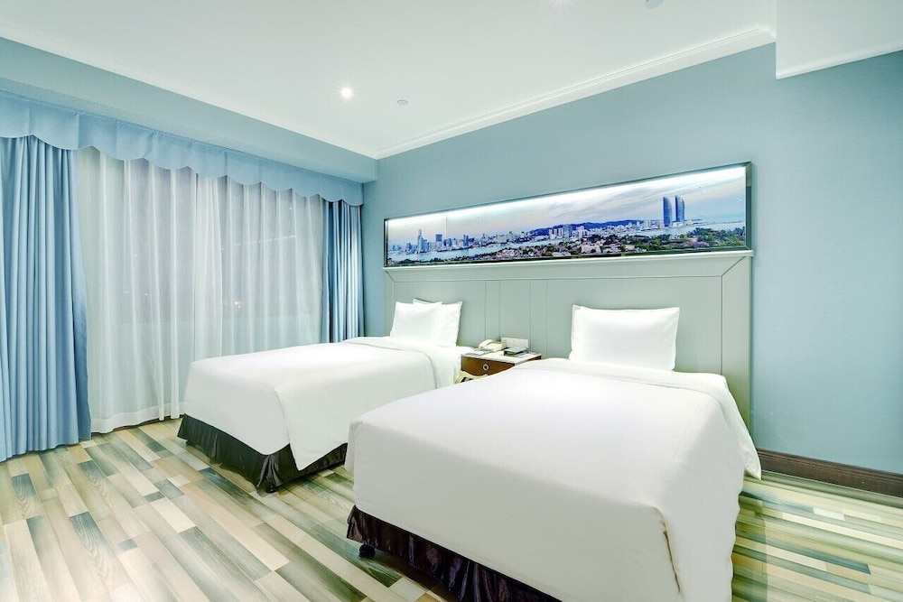City Twin Room photo 1