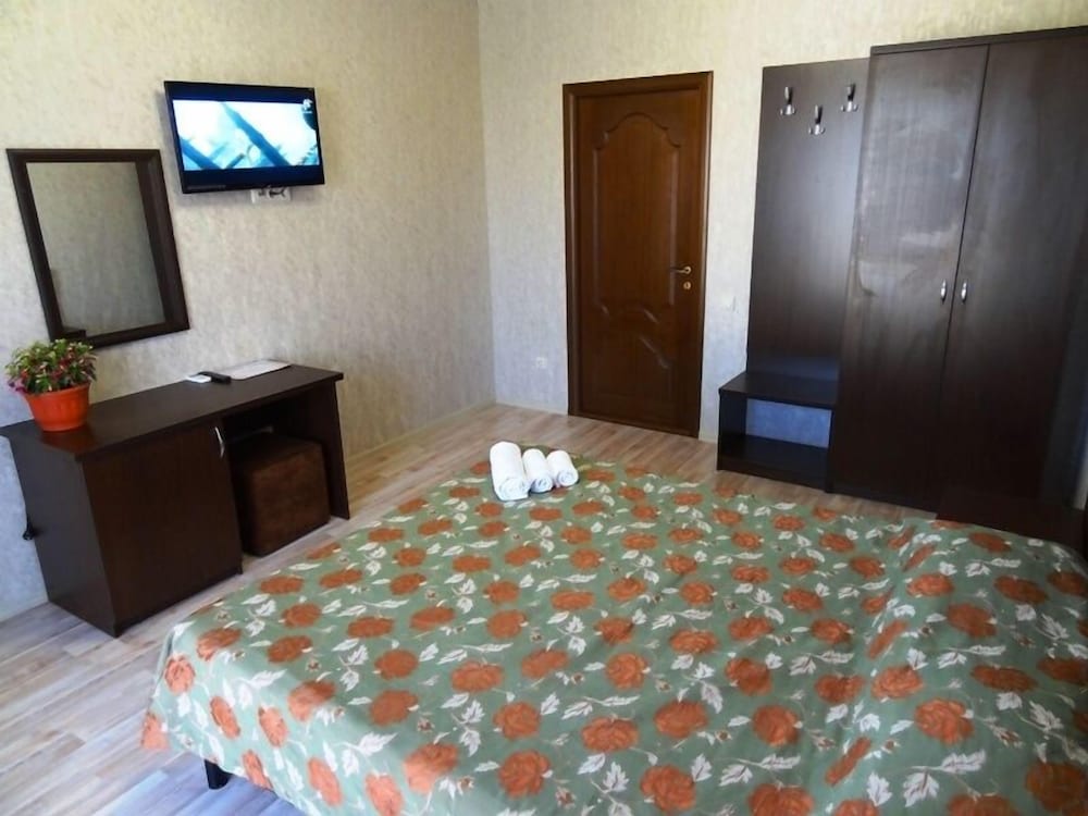 Standard Double Room, Non Smoking, Balcony photo 2