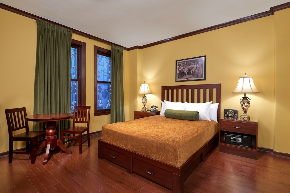 Standard Room - Photo 1