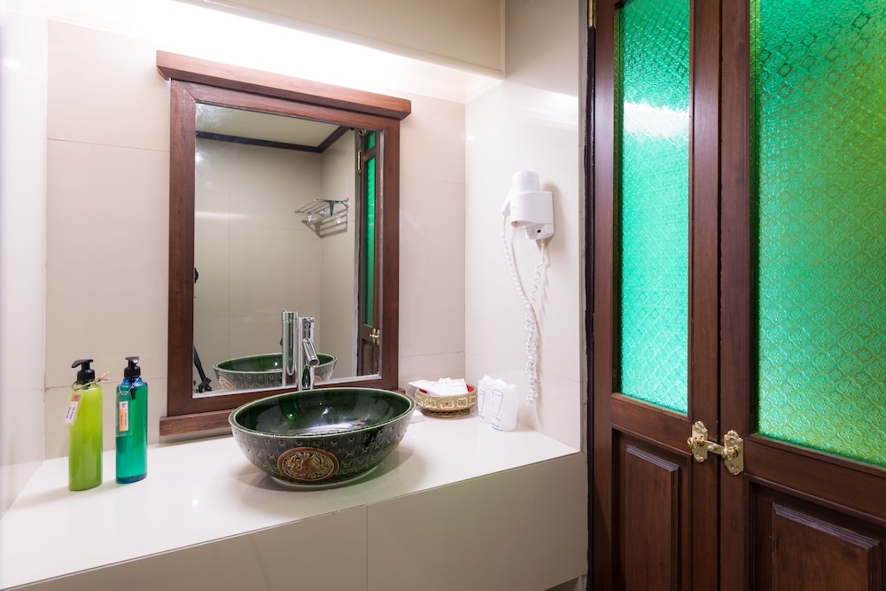 Triple Room - Photo 9