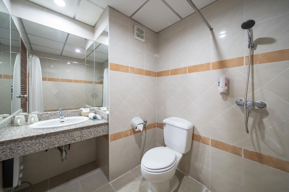 Standard Twin Room - Photo 5