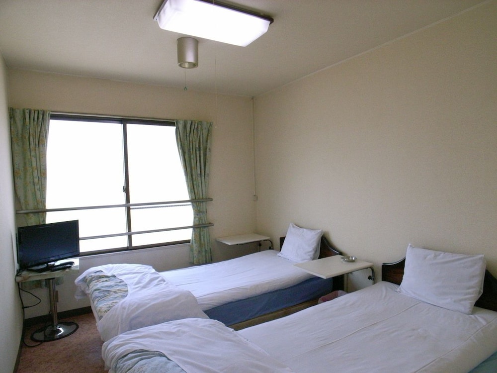 Twin Room, Shared Bathroom