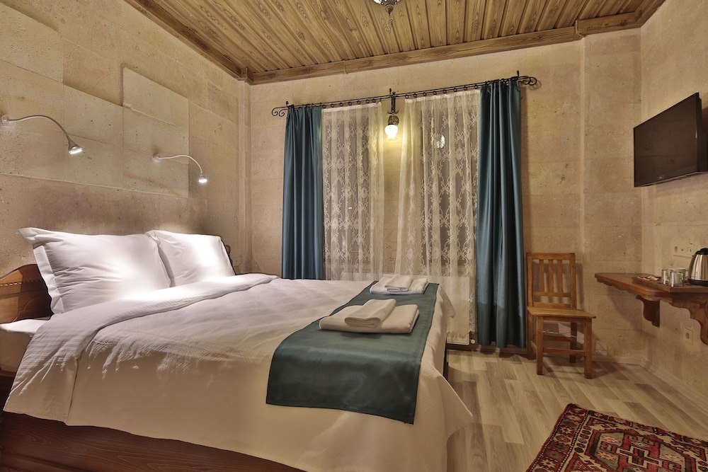 Economy Double Room photo 2