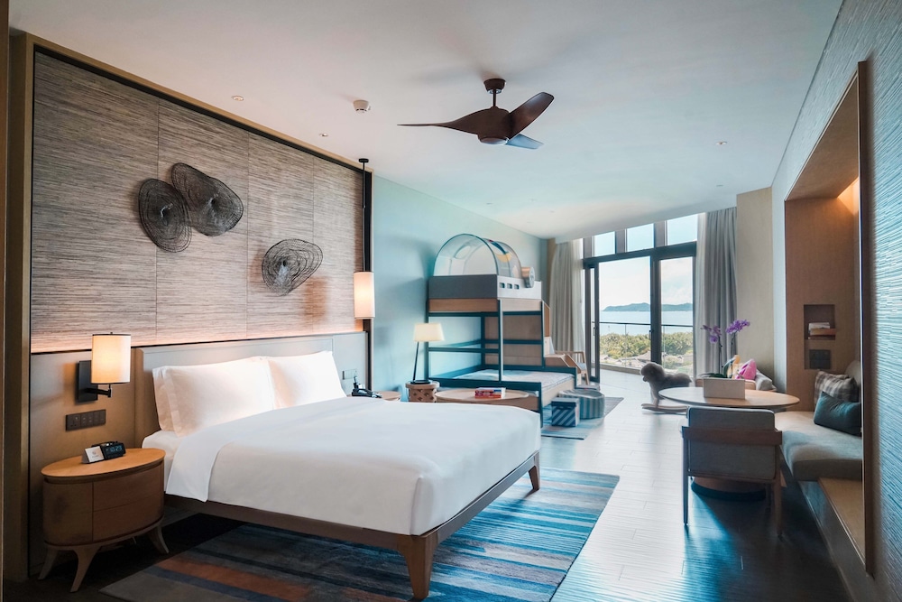 1 King1 bunk Standard Ocean View KidsTheme Balcony thumbnail 6
