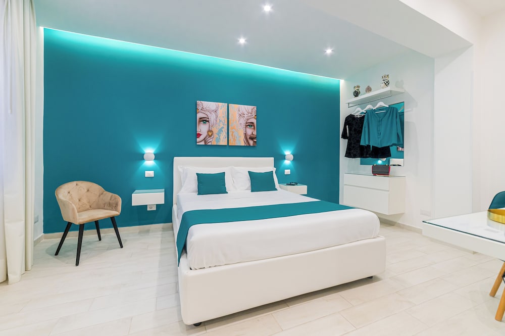 Deluxe Room, 1 King Bed, Ensuite