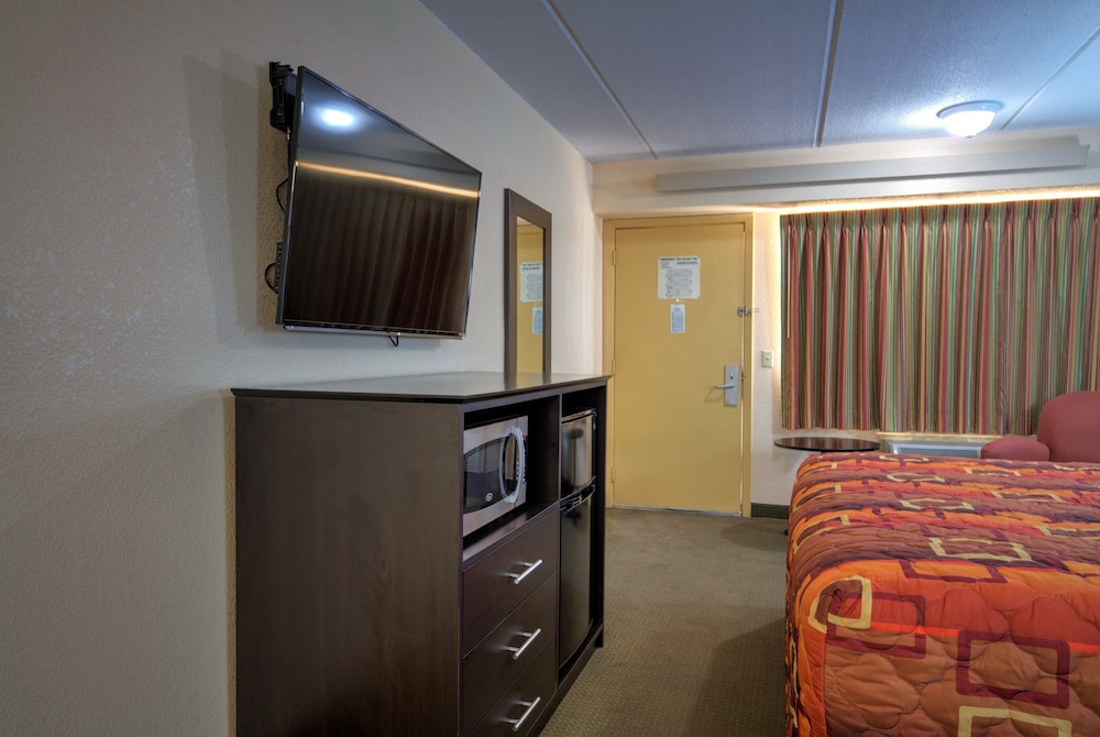 Business Room, 1 King Bed photo 2
