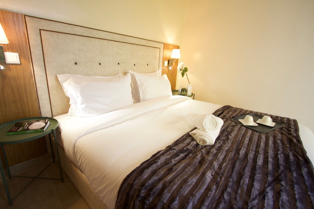 Deluxe Suite - Photo 2