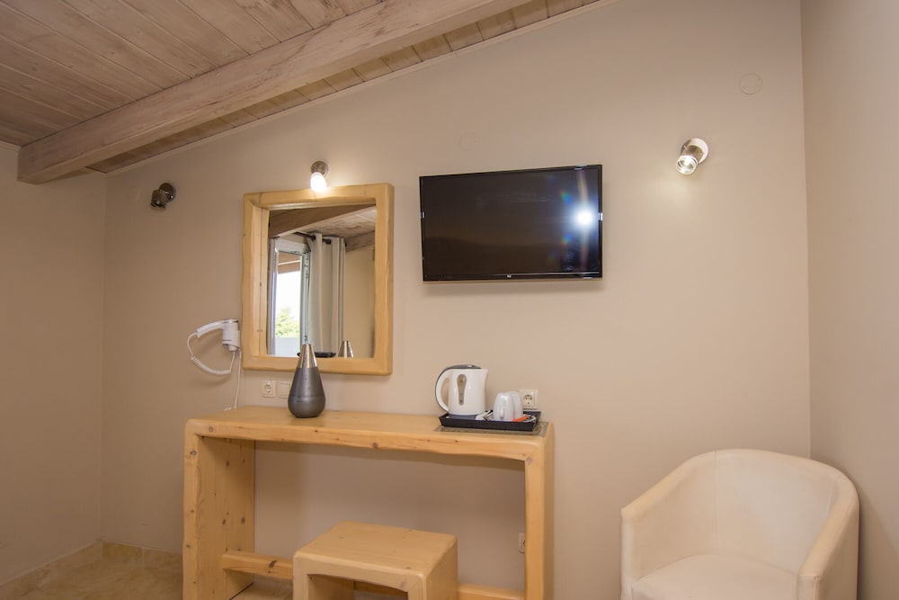 Deluxe Room (Panoramic View) - Photo 3