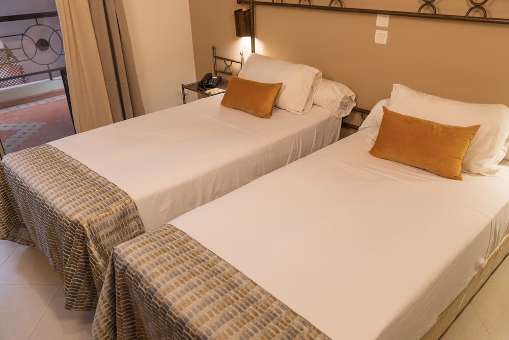Superior Twin Room, 1 Bedroom, Garden View