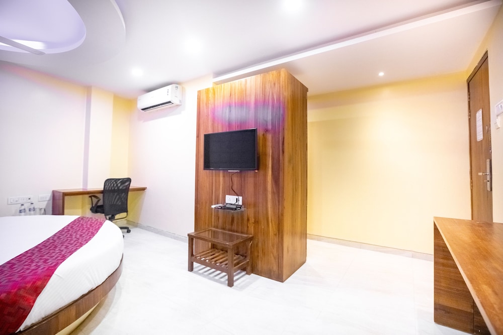 Executive Room - Photo 5