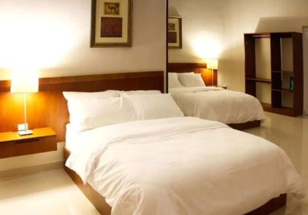 Comfort Double Room, 2 Queen Beds, Non Smoking photo 2