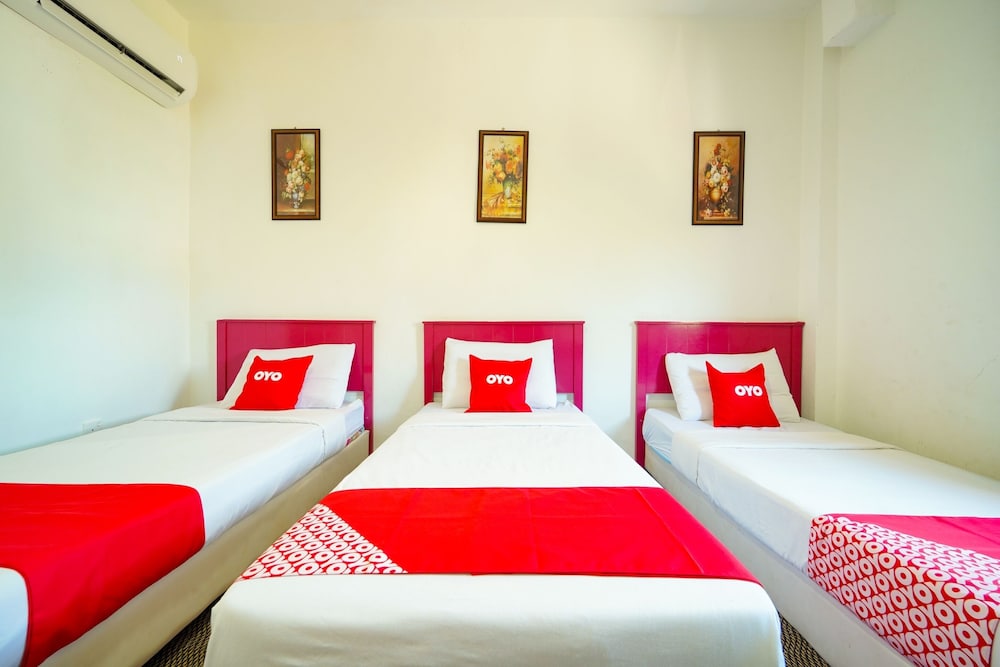 Deluxe Triple Room photo 2