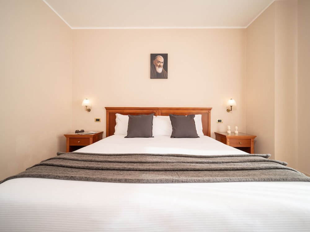 Superior Triple Room (Letto Matrimoniale e 1 Letto Singolo) - Photo 10