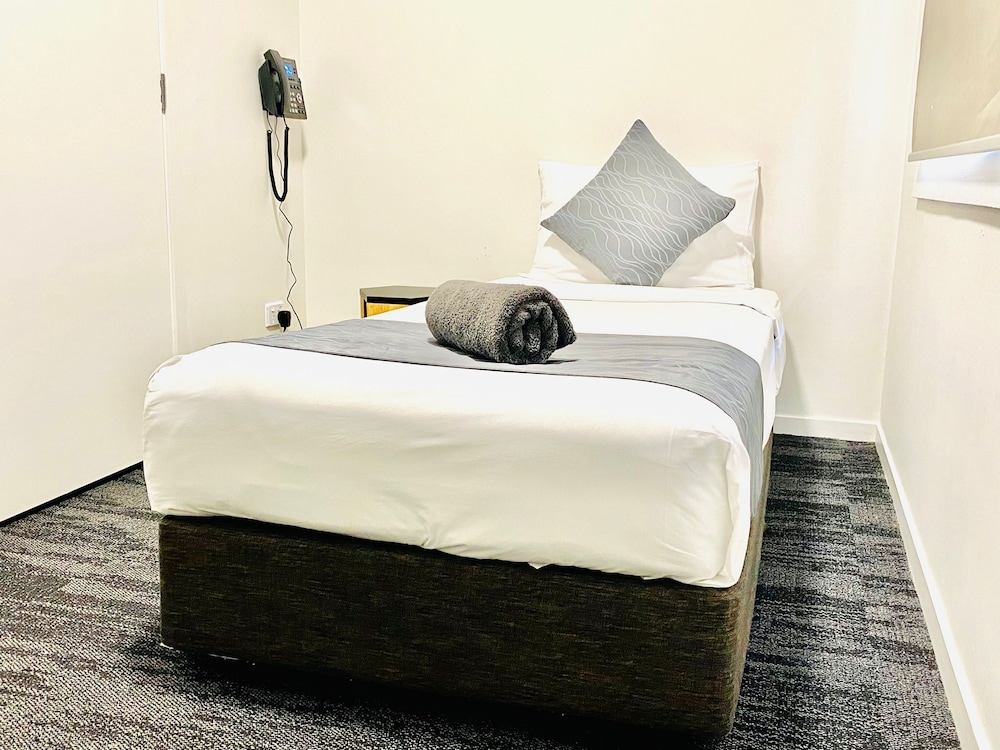 Basic Studio, 1 Twin Bed, Non Smoking