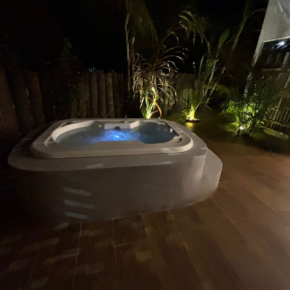 Superior Double or Twin Room, Jetted Tub, Sea View