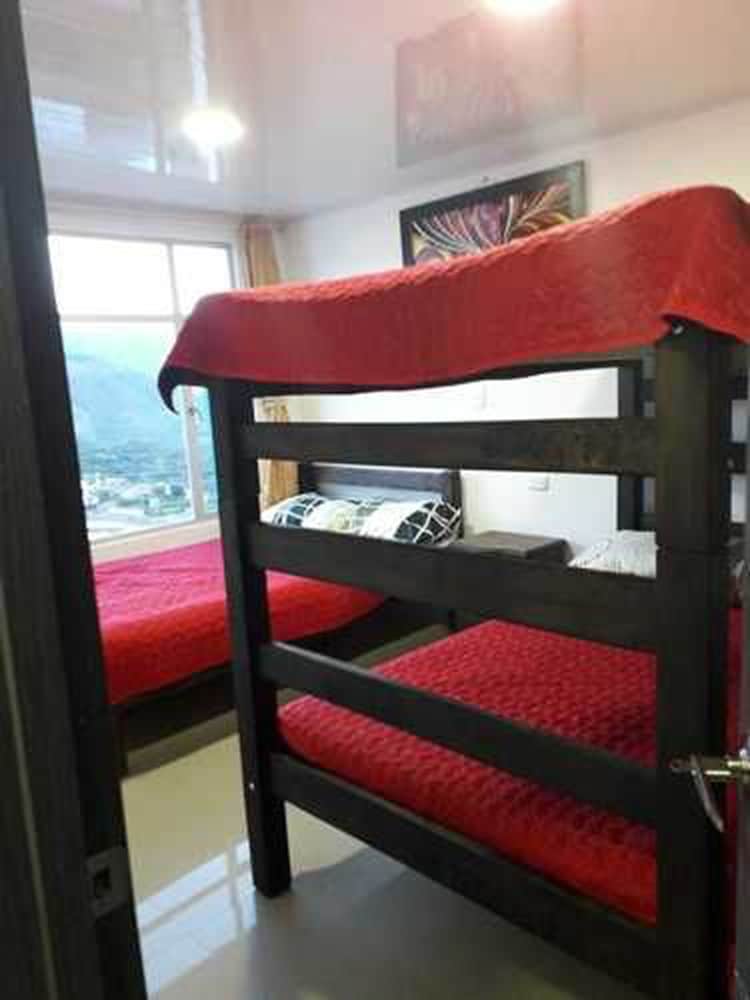 Basic Quadruple Room, 1 Bedroom, Non Smoking photo 1