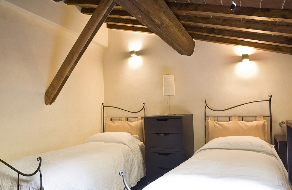 Executive Apartment, 2 Bedrooms, Annex Building (Torre, Via dei Calzaiuoli 2) photo 3