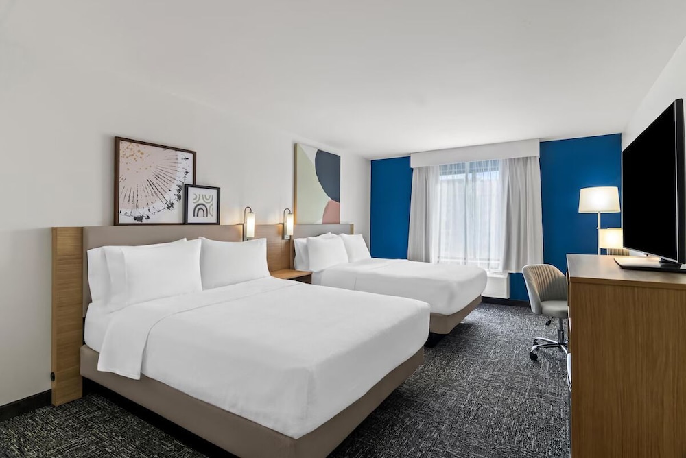 Room, 2 Double Beds, Non Smoking - Photo 1