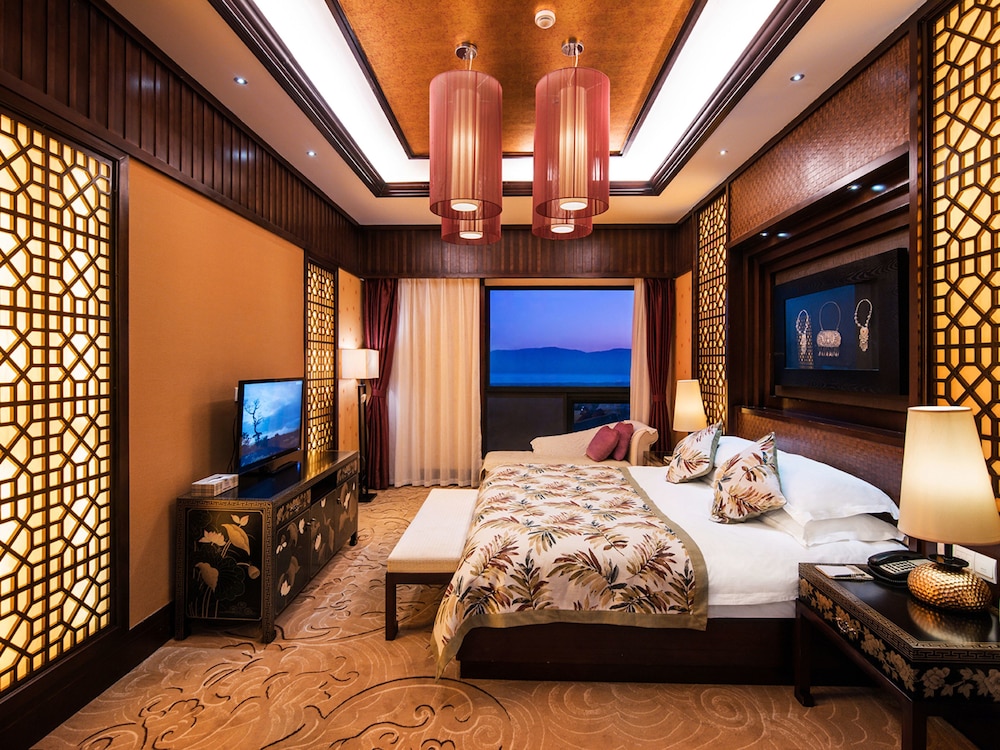 Honeymoon Suite, Non Smoking