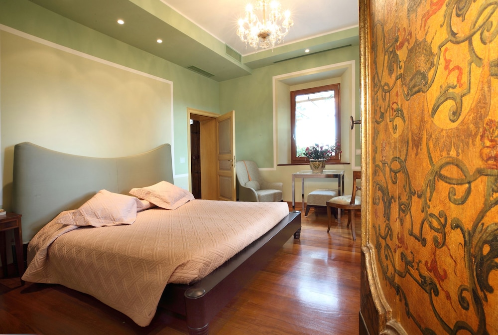 Deluxe Double Room, Kitchenette photo 1