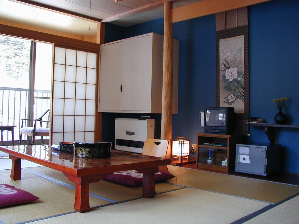 Japanese Style Room For 5 Guests, Main Building - Photo 1