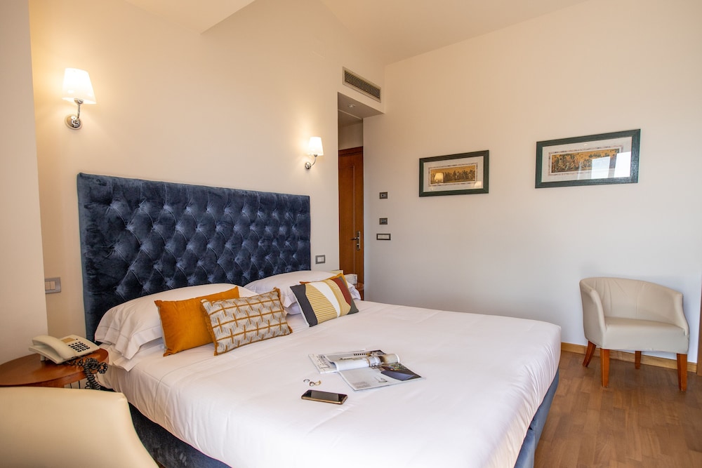 Comfort Double or Twin Room photo 2