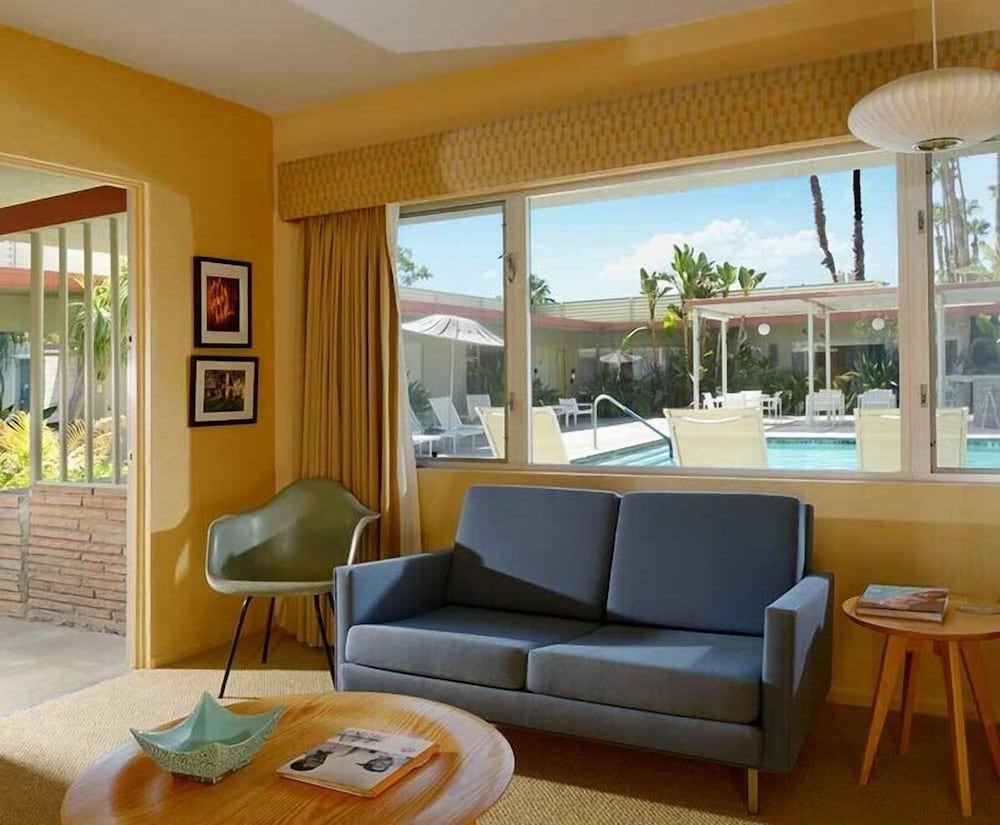 109 Eames photo 2