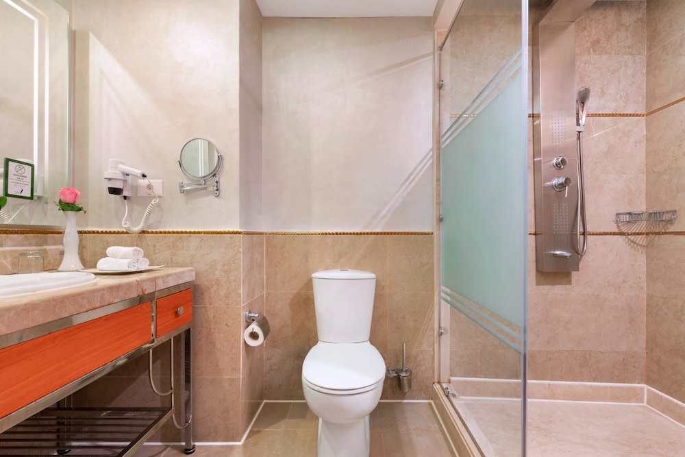 Deluxe Triple Room - Photo 3