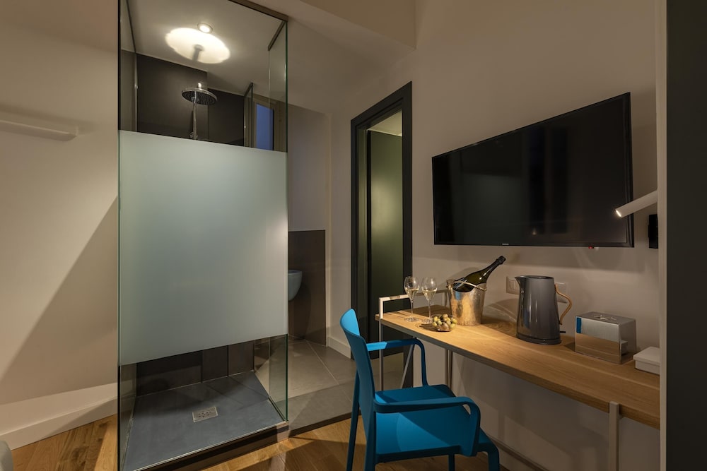 Studio Suite photo 3