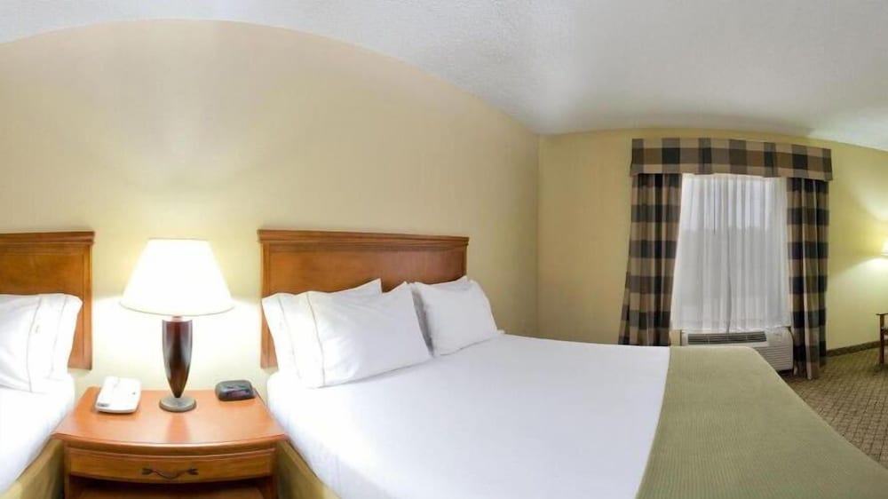 Standard Room, 2 Queen Beds, Accessible (Comm, Tub) - Photo 3