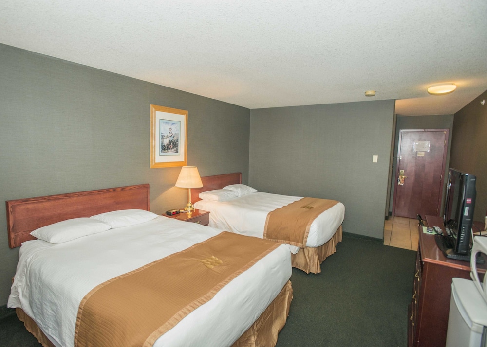 Traditional Double Room, 2 Queen Beds photo 2