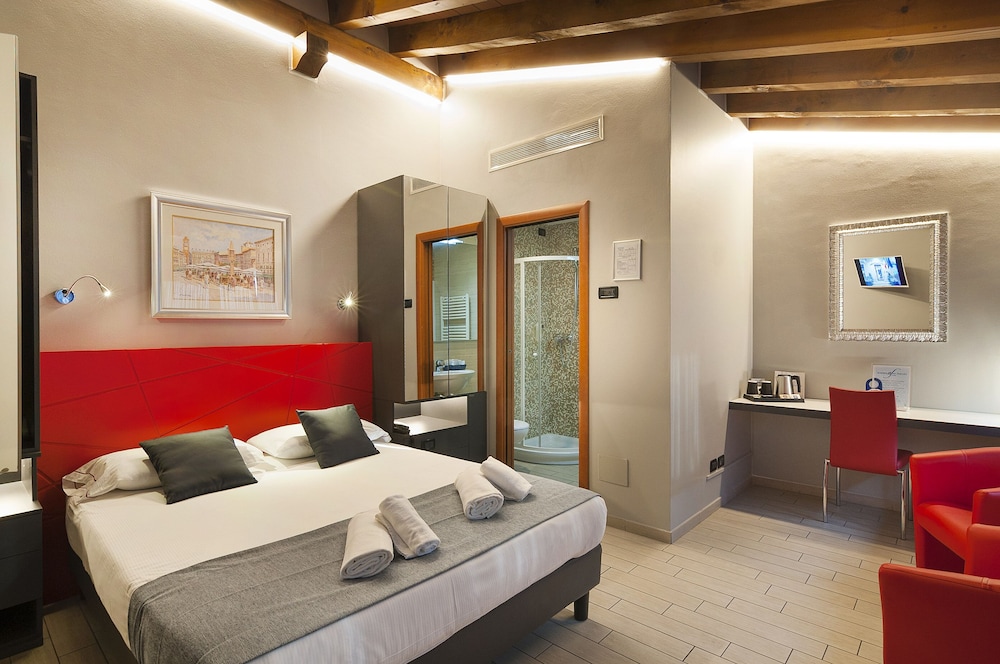 Double Room, 1 Double Bed, Annex Building photo 1
