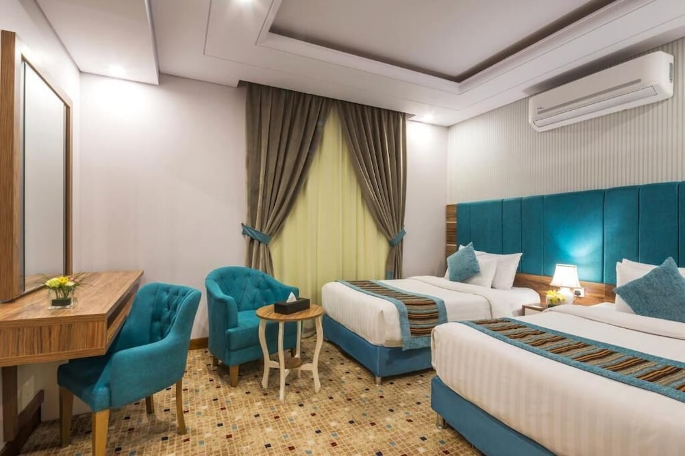 Deluxe Suite photo 1