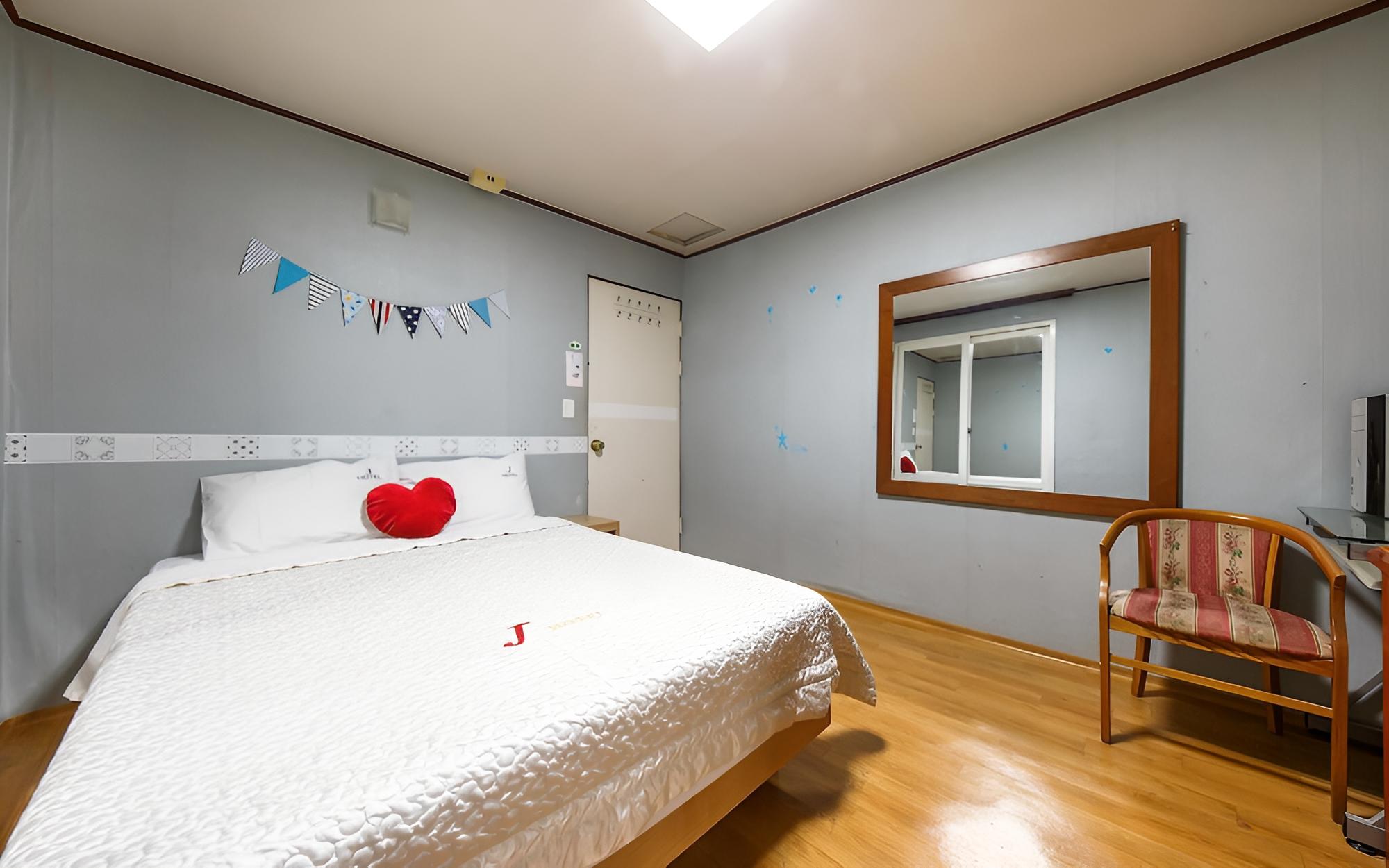 Room (Standard Room A) photo 2