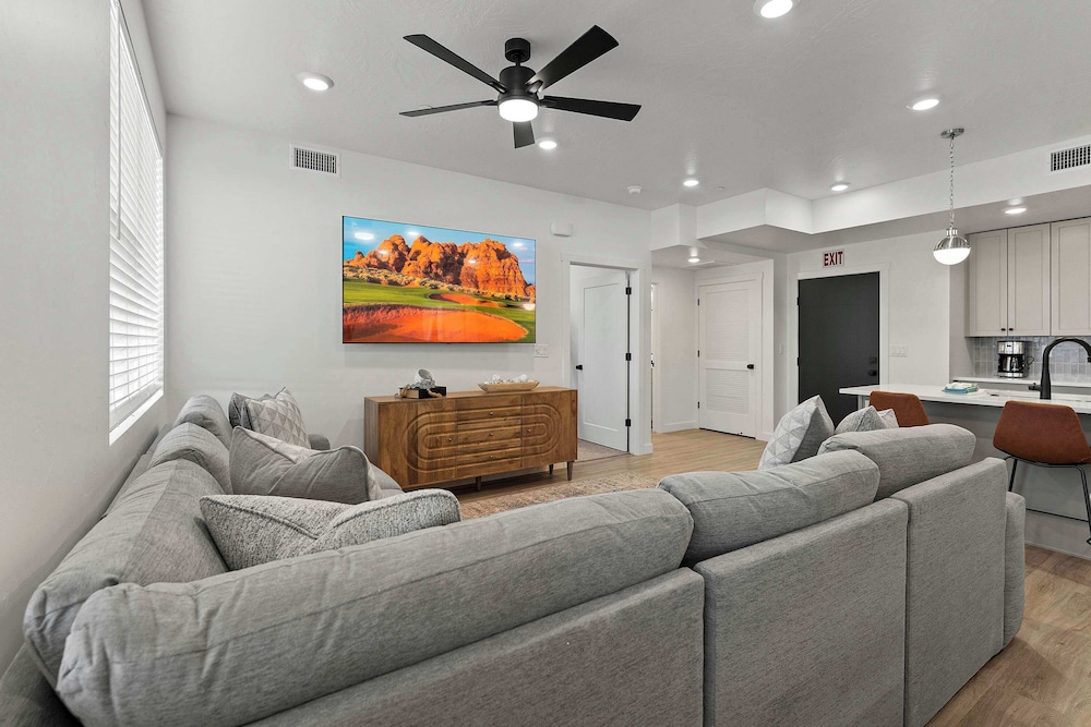 Condo, Multiple Beds, Kitchen (Cliffside Vista)