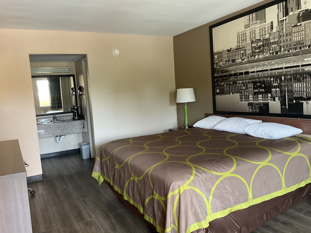 Room, 1 King Bed, Accessible photo 1
